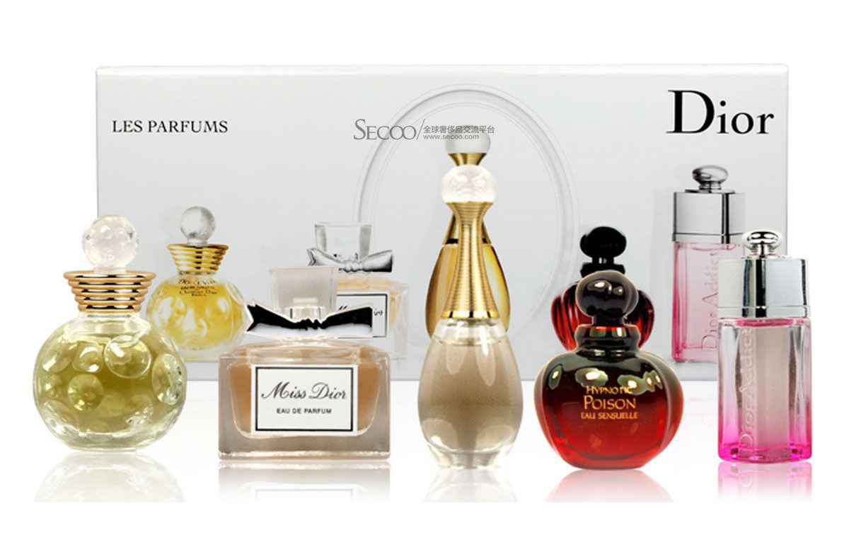 現(xiàn)代化妝品包裝的設計 現(xiàn)代化妝品包裝的設計