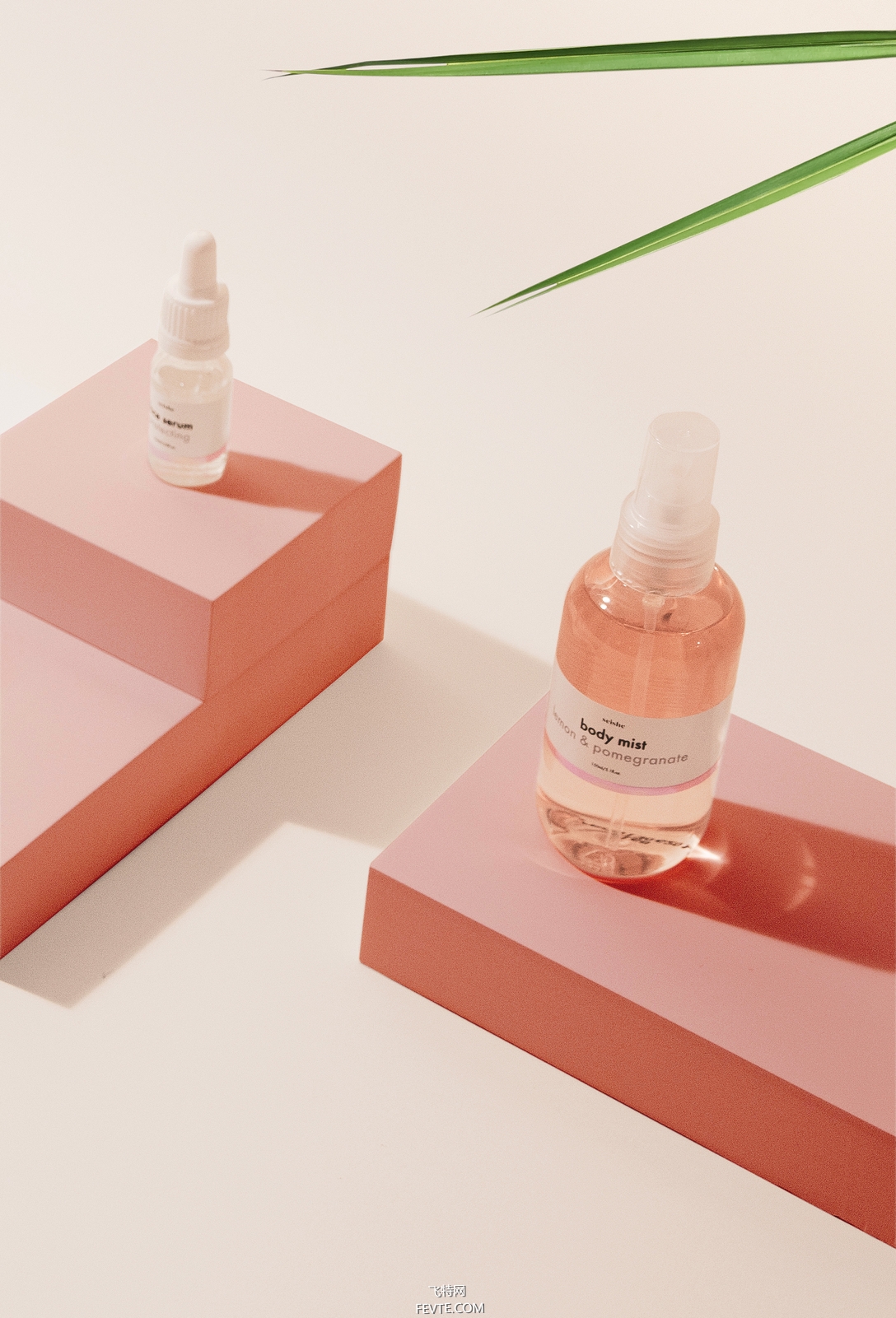 上海化妝品包裝瓶廠家談包裝設計中的扁平化設計理念應用研究 上海化妝品包裝瓶廠家談包裝設計中的扁平化設計理念應用研究