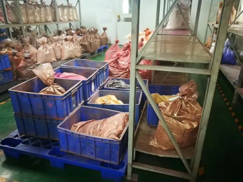 化妝品一路向貴,但你的臉真的價(jià)值百萬(wàn)嗎? 化妝品一路向貴,但你的臉真的價(jià)值百萬(wàn)嗎?